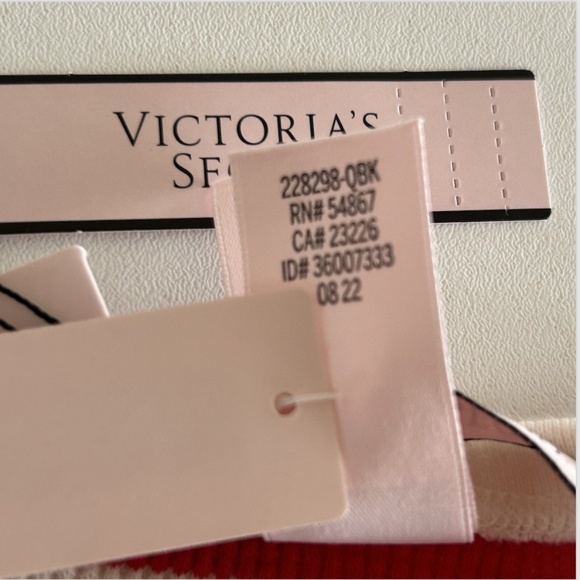 New Victoria’s Secret XL Stretch Thermal Pajama Set Candy Cane Stripe Red White - Picture 4 of 13